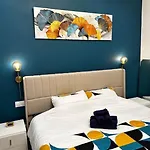 Chic Renovated - Libération - Entire 2br 2ba Or Private With Private Bathrooms - Ac&garage On Request Appartamento Nizza