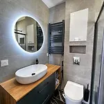 Chic Renovated - Libération - Entire 2br 2ba Or Private With Private Bathrooms - Ac&garage On Request * Nizza