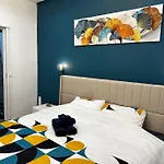 Chic Renovated - Libération - Entire 2br 2ba Or Private With Private Bathrooms - Ac&garage On Request Appartamento
