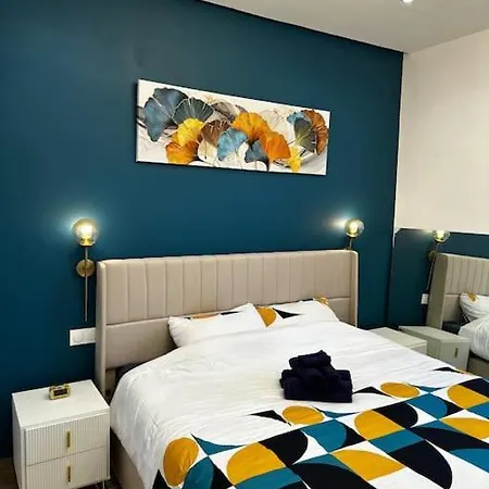 Apartman Chic Renovated - Liberation - Entire 2br 2ba Or Private With Private Bathrooms - Ac And Garage On Request